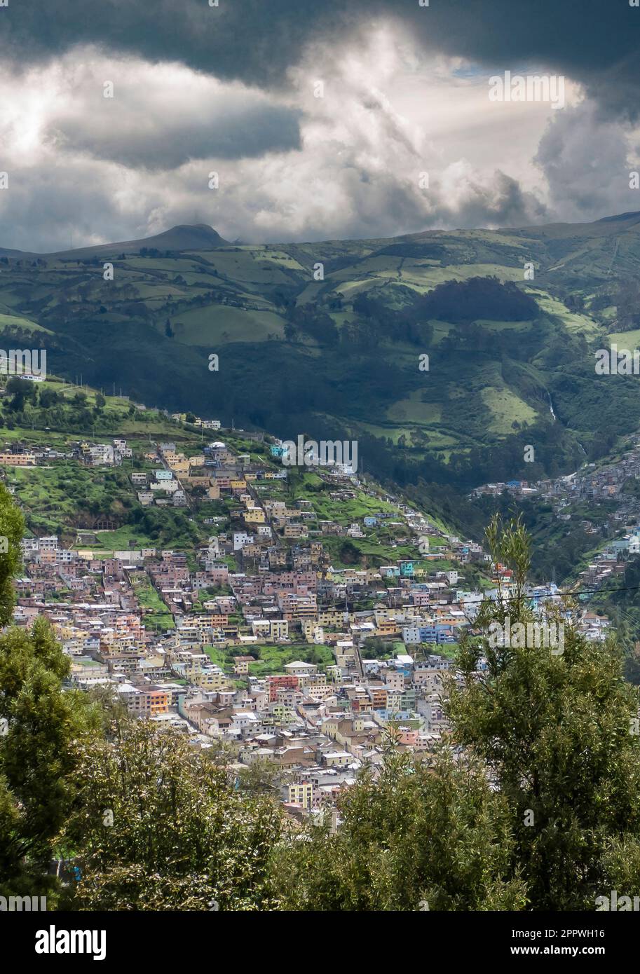 Quito housing perched on a hillside, Ecuador Stock Photo Alamy