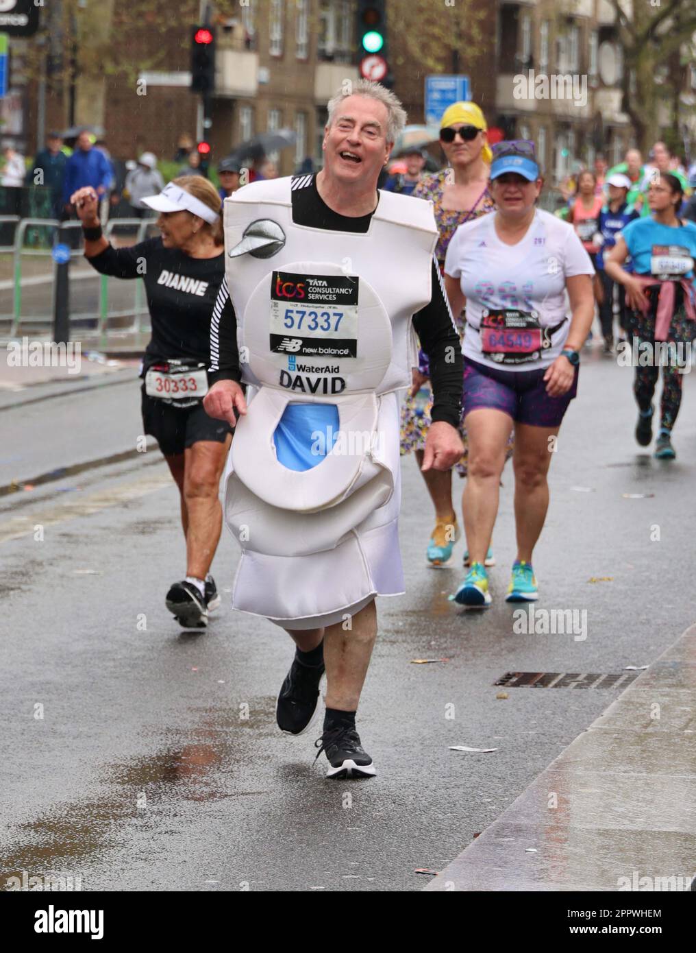 pic shows London Marathon 2023 Toilet Picture by Gavin Rodgers