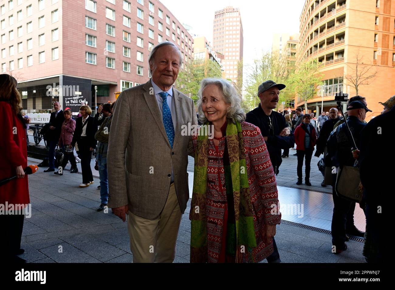 Isa von Hardenberg und Andreas von Hardenberg bei der Premiere des Theaterstücks 'Stolz und Vorurteil *oder so' in der Komödie am Kurfürstendamm im Th Stock Photo