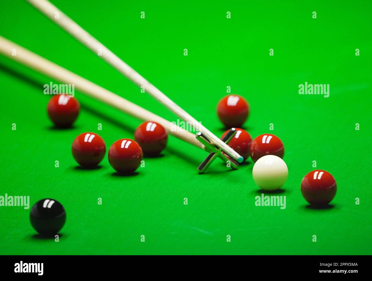 The cazoo world snooker championship hires stock photography and