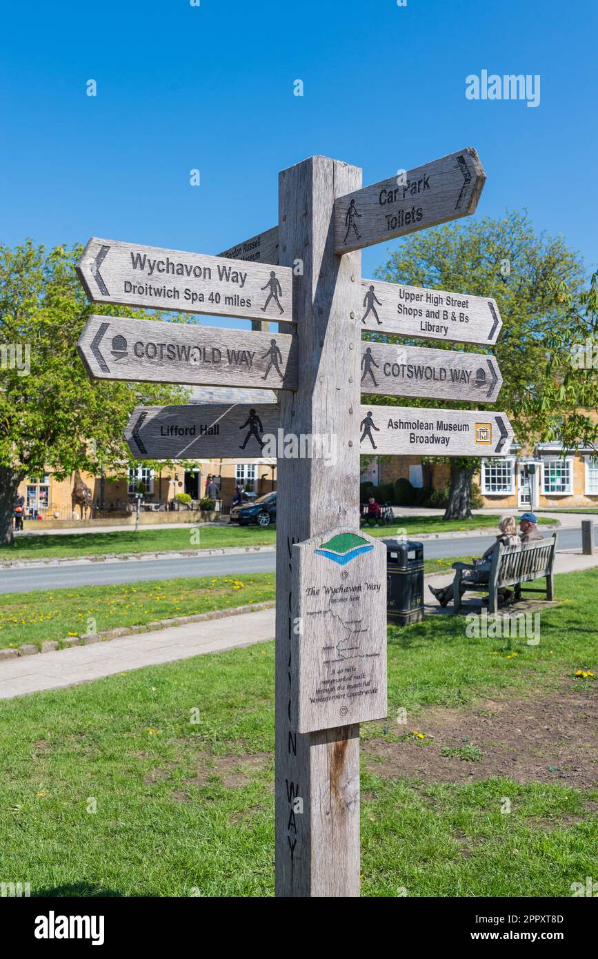 Cotswold Way and Wychavon Way signpost in the centre of the pretty