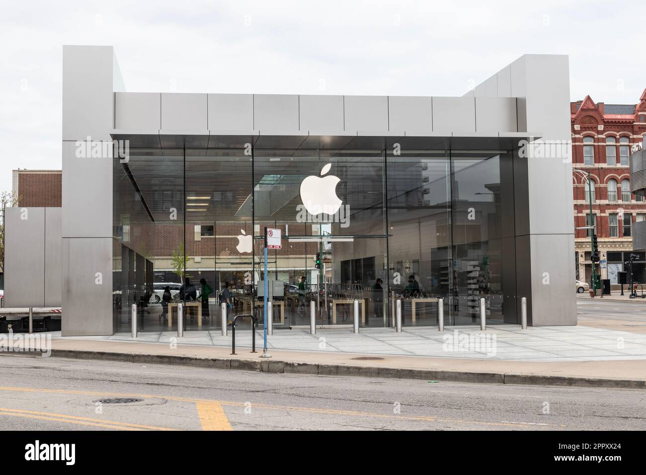 Chicago - Circa April 2023: Apple Store and Genius Bar. Apple sells and services the iPhone, iPad, iMac and Macintosh computers. Stock Photo