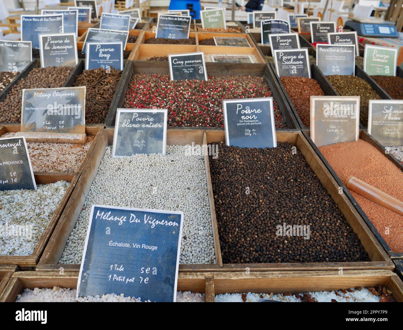 Aix en provence aerial hi-res stock photography and images - Alamy