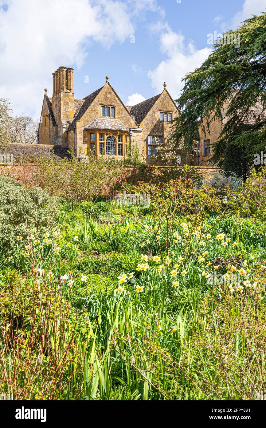 Springtime at Hidcote Manor Garden in the Cotswold village of Hidcote Bartrim, Gloucestershire, England UK Stock Photo