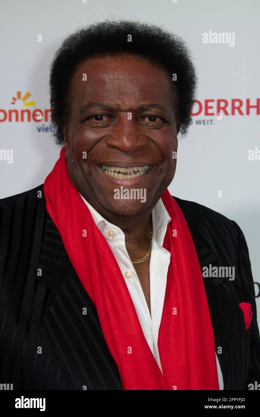 Calcar, Deutschland. 22nd Apr, 2023. Roberto BLANCO, singer, red carpet