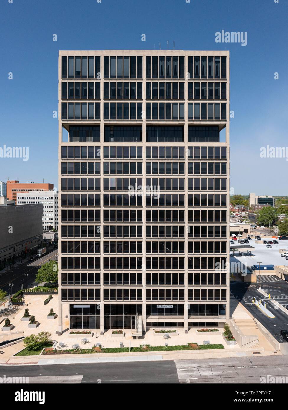 Pierre Laclede Center Stock Photo Alamy