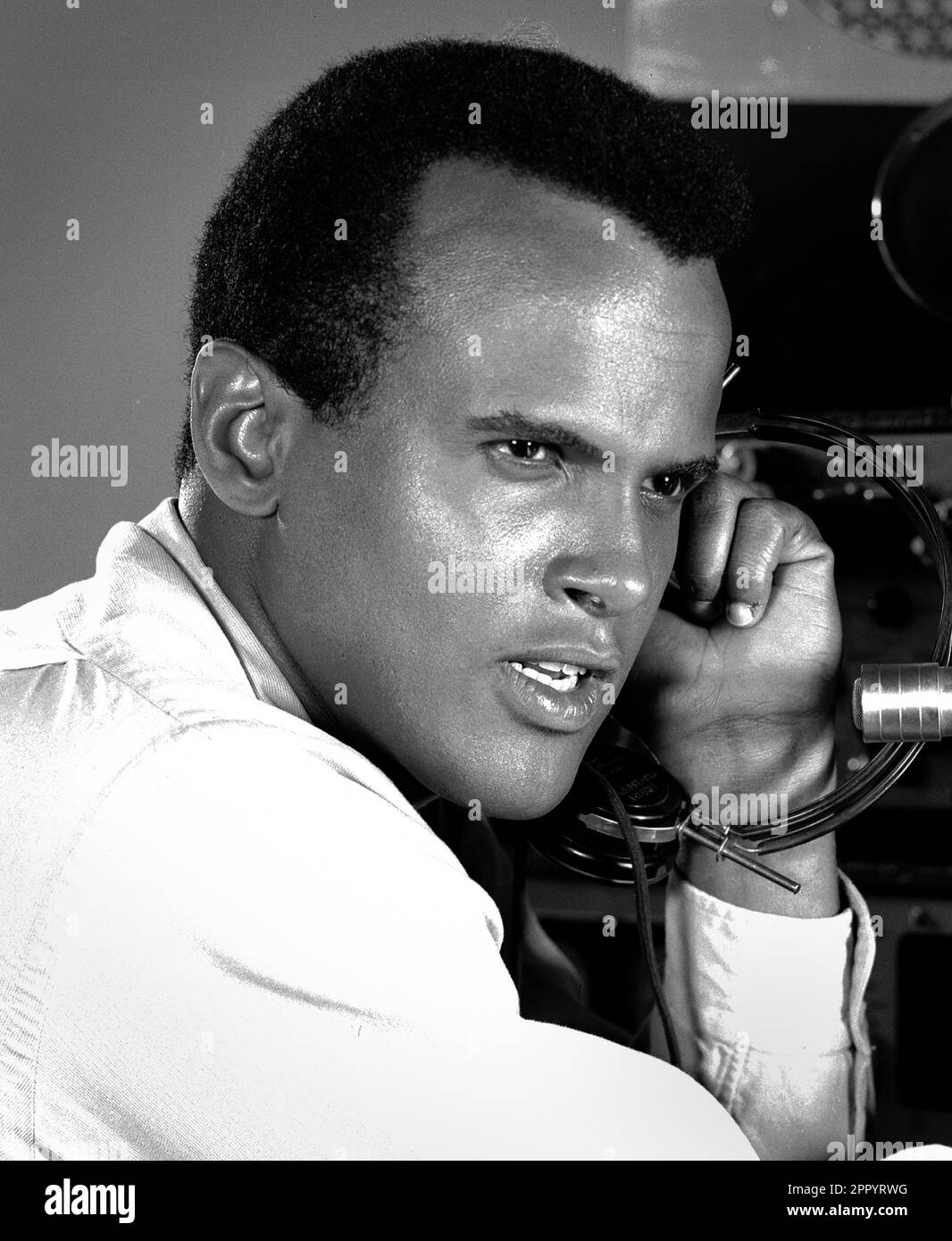 Harry belafonte Black and White Stock Photos & Images - Alamy