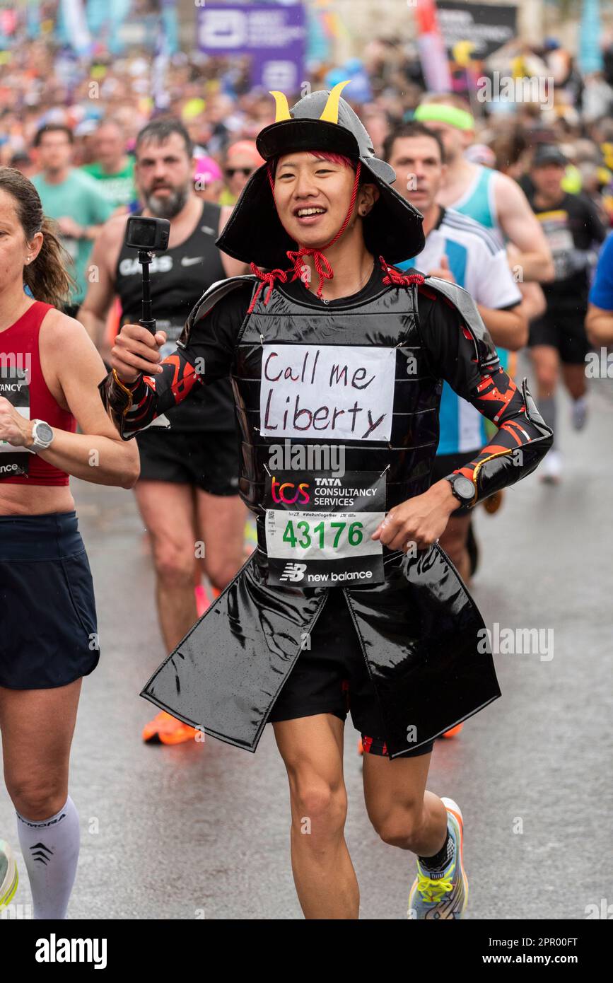 Hibiki Kowada competing in the TCS London Marathon 2023 passing through
