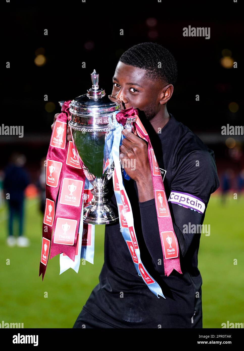 West Ham United's Gideon Kodua celebrates with the trophy after winning the FA Youth Cup final