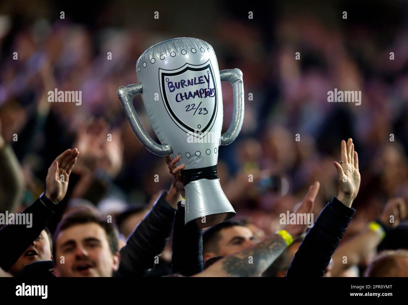 Efl championship trophy hi-res stock photography and images - Alamy