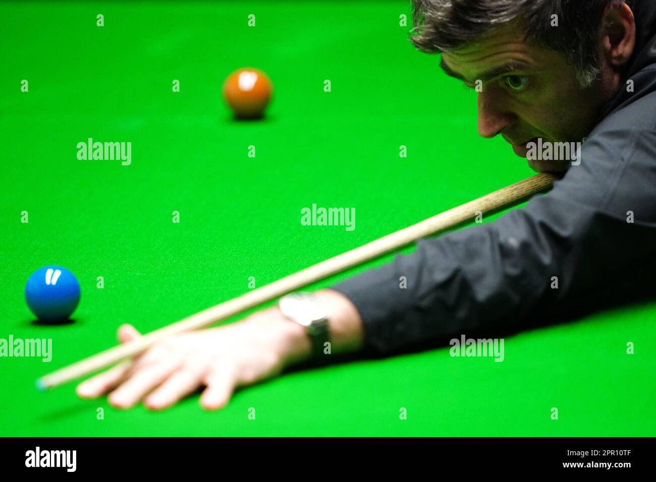 Ronnie O'Sullivan during day one of the Cazoo World Snooker Championship at  the Crucible Theatre, Sheffield. Picture date: Saturday April 15, 2023  Stock Photo - Alamy