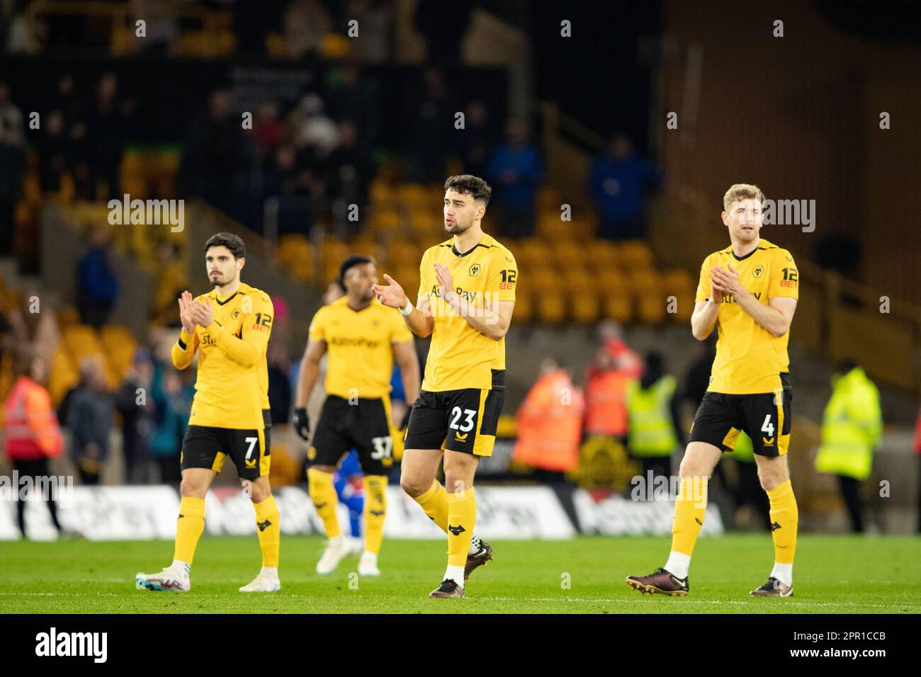 Wolves players applaud the fans after the Premier League match between Wolverhampton Wanderers and Crystal Palace at Molineux, Wolverhampton on Tuesday 25th April 2023. (Photo: Gustavo Pantano | MI News) Credit: MI News & Sport /Alamy Live News Stock Photo