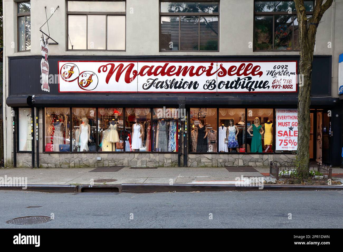 Mademoiselle Fashion Boutique, 6090 Myrtle Ave, Queens. NYC storefront photo of a woman's clothing store in Ridgewood. Stock Photo