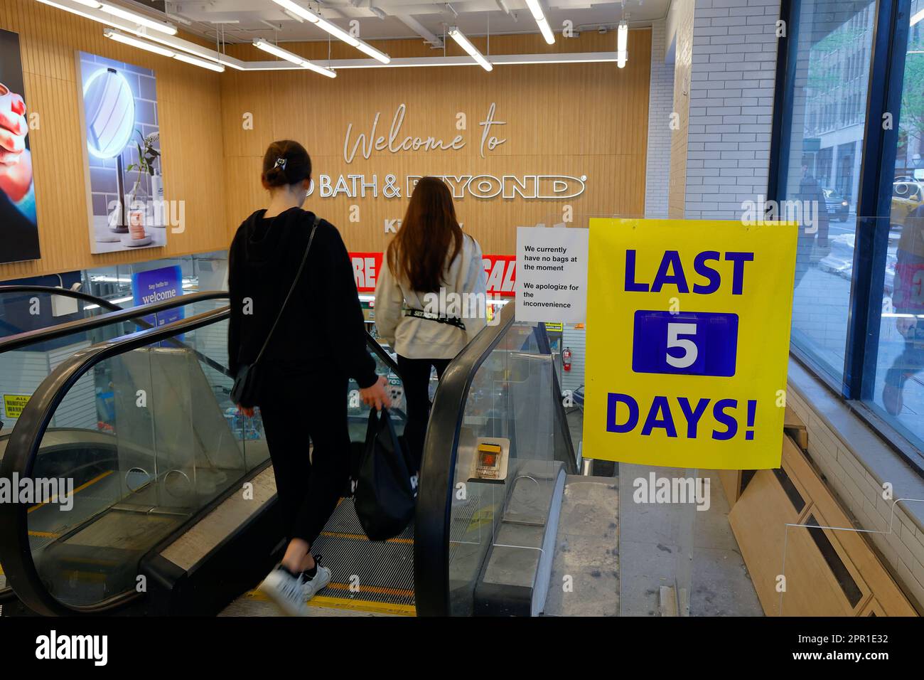 People entering a Bed Bath & Beyond store in New York City during a liquidation sale, April 19, 2023. (see additional info for full caption) Stock Photo
