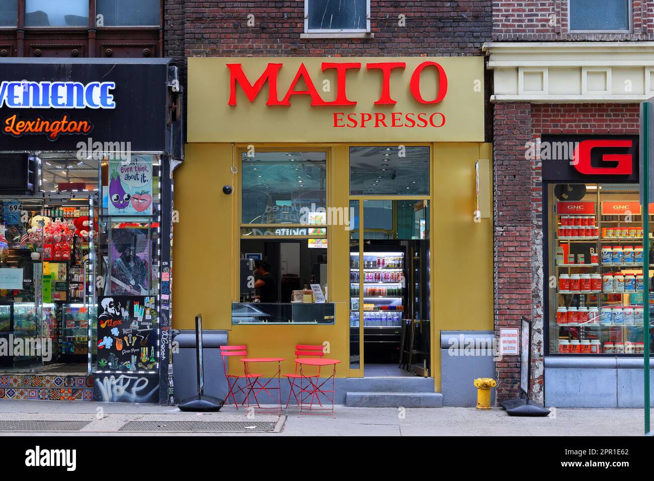 Matto Espresso, 696 Lexington Ave, New York, NYC storefront photo of a discount coffee shop chain in Midtown Manhattan. Stock Photo
