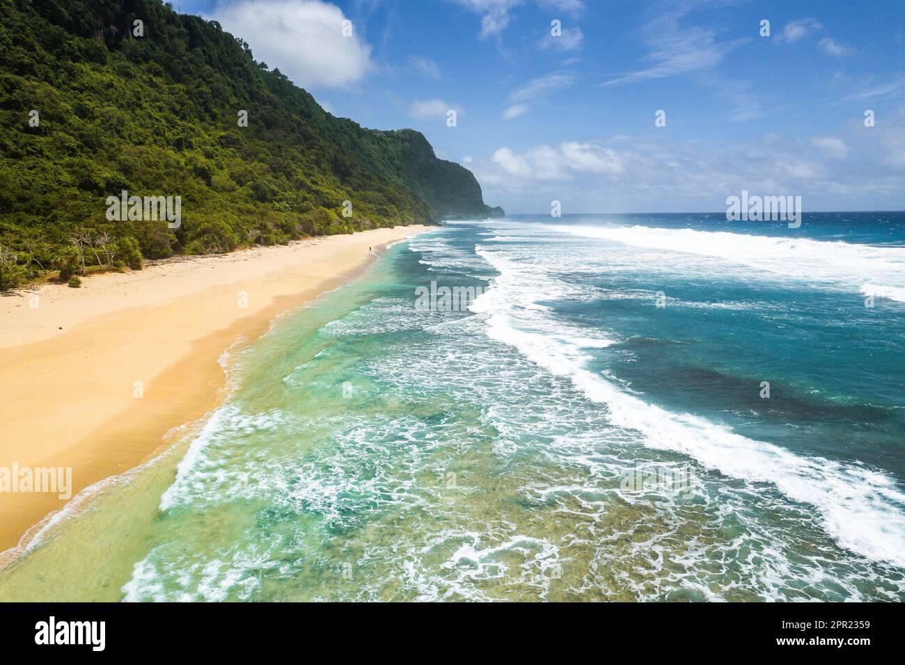 Aerial view of Nunggalan beach in Bali, Indonesia Stock Photo - Alamy