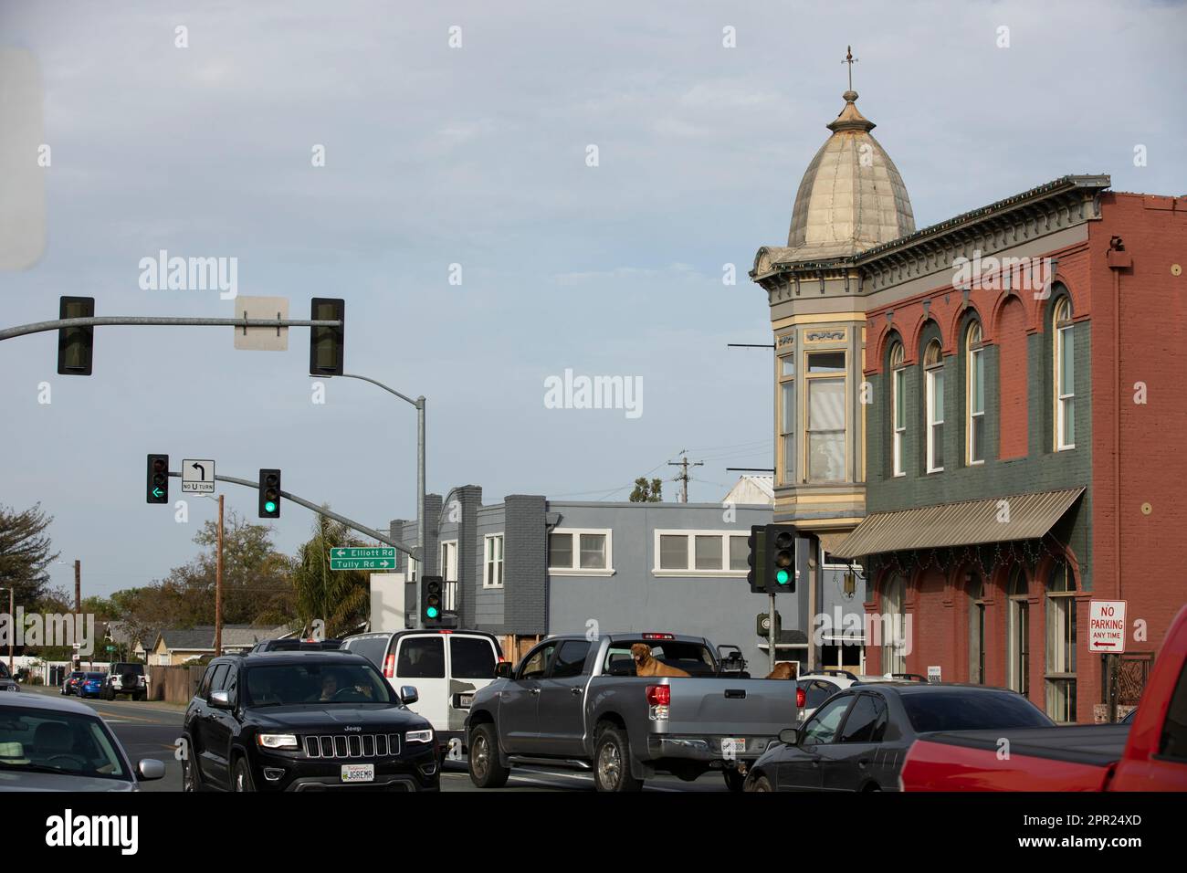 Lockeford, California, USA April 17, 2023 Afternoon sunlight shines