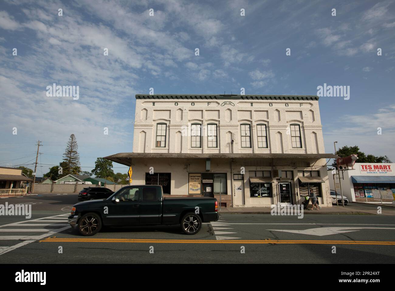 Lockeford, California, USA April 17, 2023 Afternoon sunlight shines