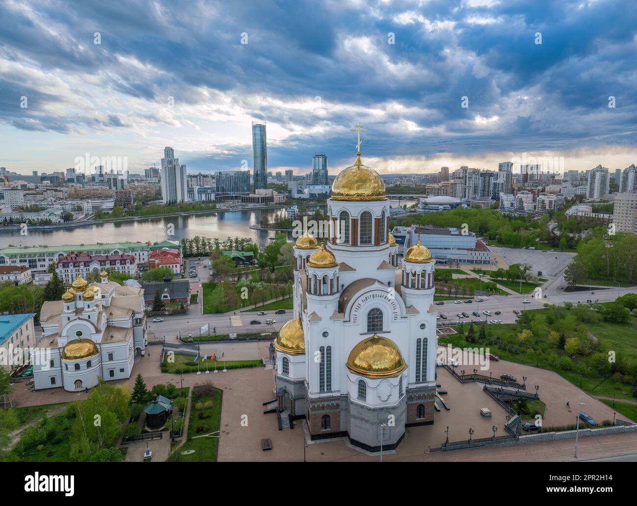russia-yekaterinburg-church-blood-tsar-hi-res-stock-photography-and