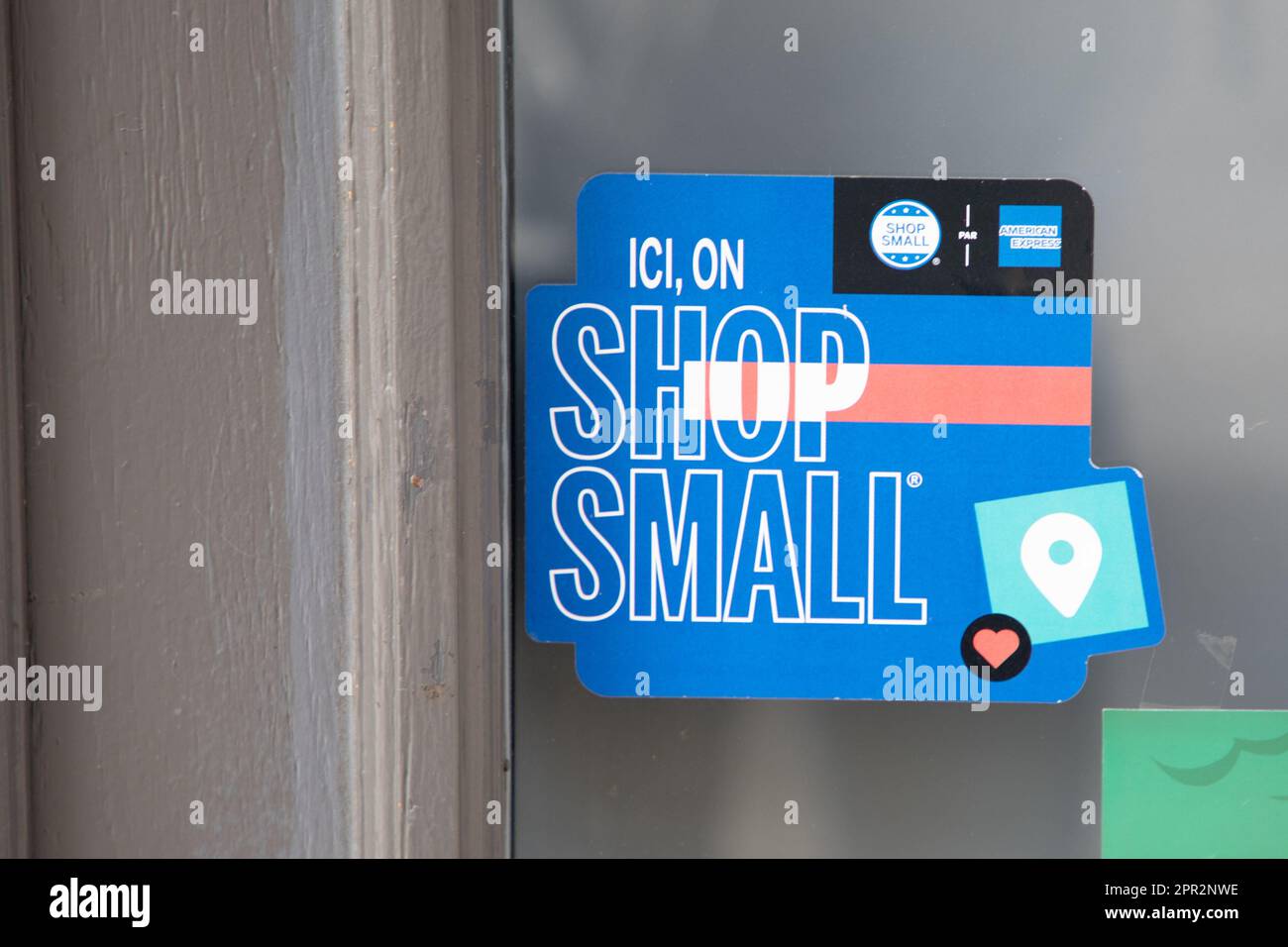 lyon , Aura France 04 24 2023 american express store small logo