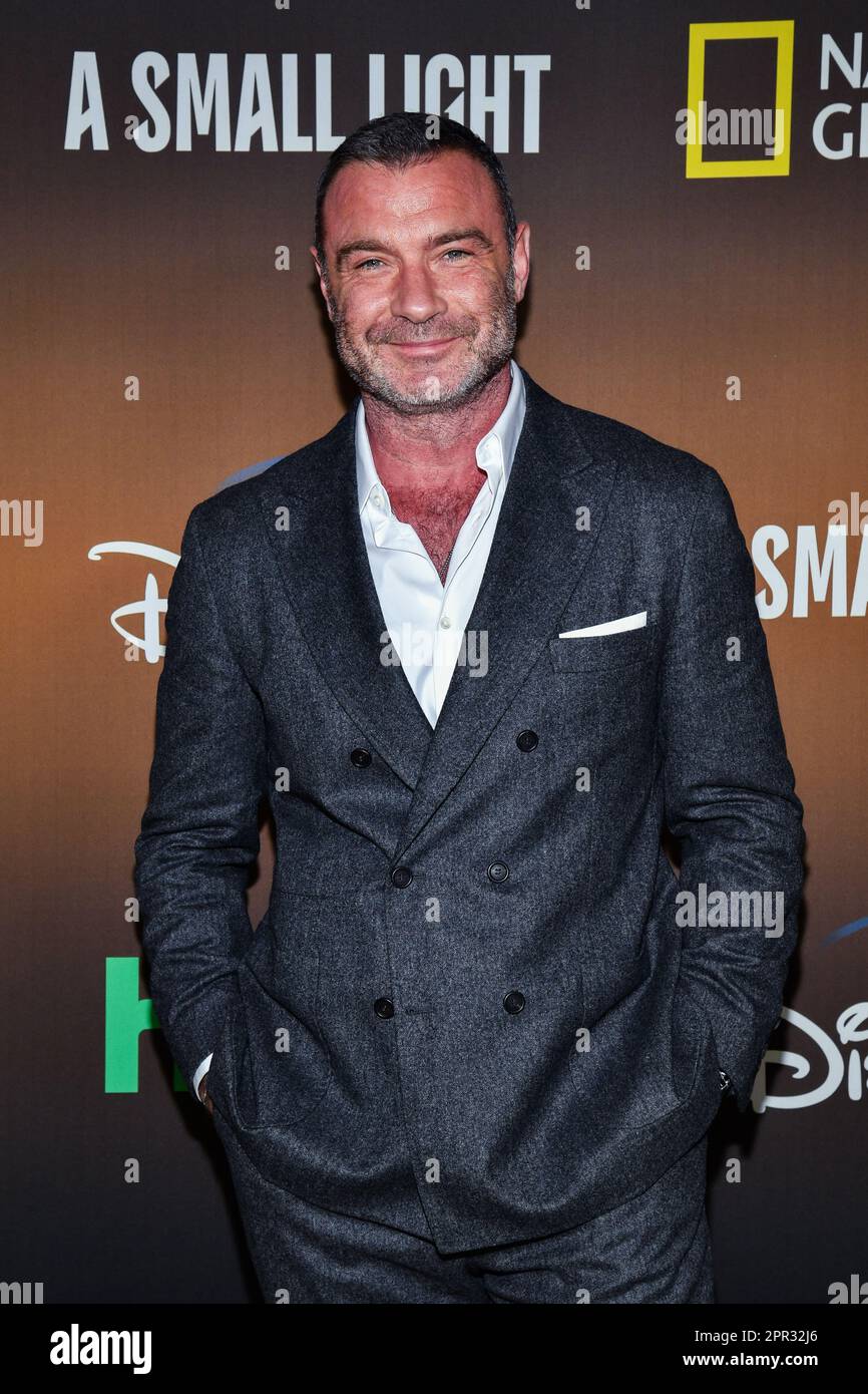 new-york-usa-25th-apr-2023-new-york-april-25-liev-schreiber