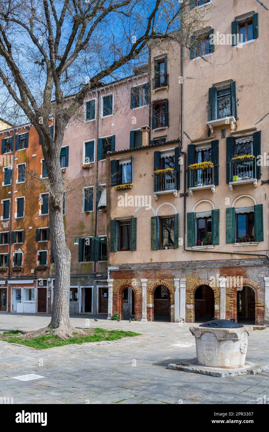 Campo del Ghetto Nuovo, the main square of the Venetian Ghetto, Venice, Veneto, Italy Stock Photo