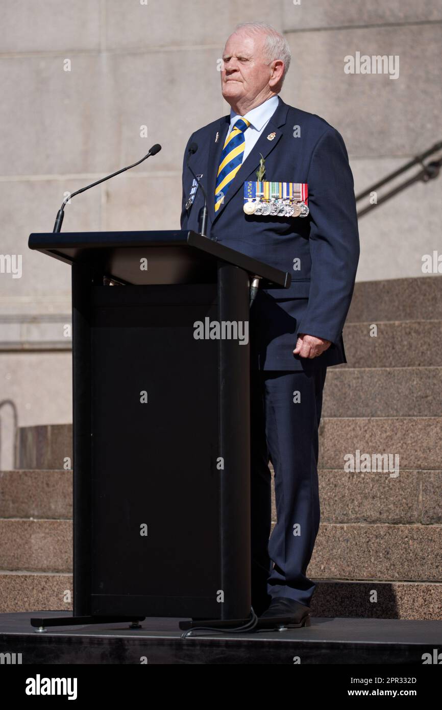 Sydney, Australia. 25th Apr, 2023. Ray James RSL NSW President speaks during the ANZAC Day Commemoration Service at the Anzac Memorial, Hyde Park South on April 25, 2023 in Sydney, Australia Credit: IOIO IMAGES/Alamy Live News Stock Photo
