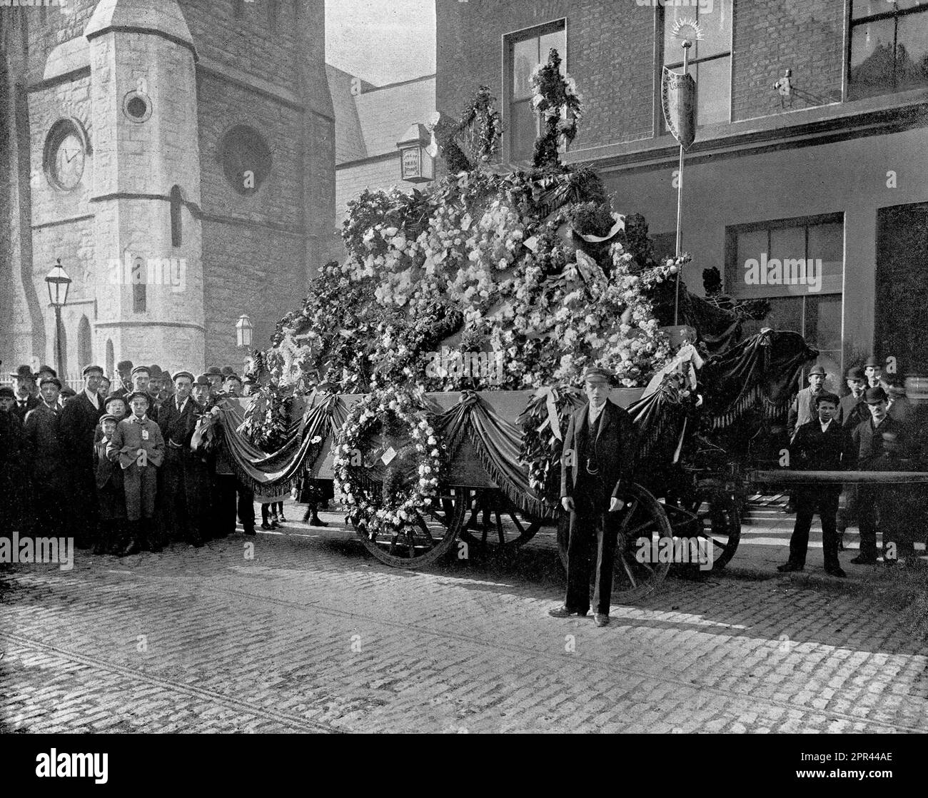 A late 19th century photograph of the Parnell Memorial Car in  Dublin City, Ireland. Charles Stewart Parnell was born on 27 June 1846 in County Wicklow into a family of Anglo-Irish Protestant landowners and elected to parliament in 1875 as a member of the Home Rule League (later re-named by Parnell the Irish Parliamentary Party). Stock Photo
