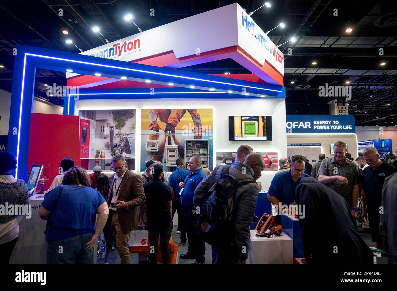 (230426) JOHANNESBURG, April 26, 2023 (Xinhua) People visit the