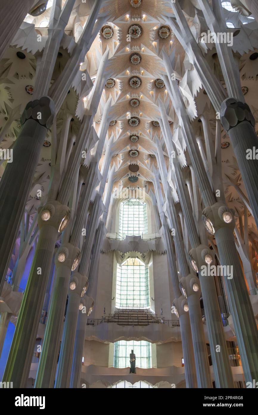 sagrada-familia-barcelona-vintage-hi-res-stock-photography-and-images