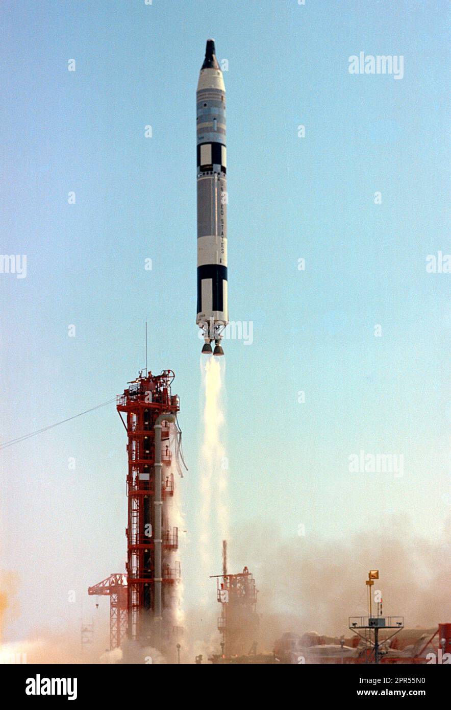 Gemini-Titan 4 (GT-4) lift-off from Pad 19. This flight included the first spacewalk by an American astronaut Stock Photo