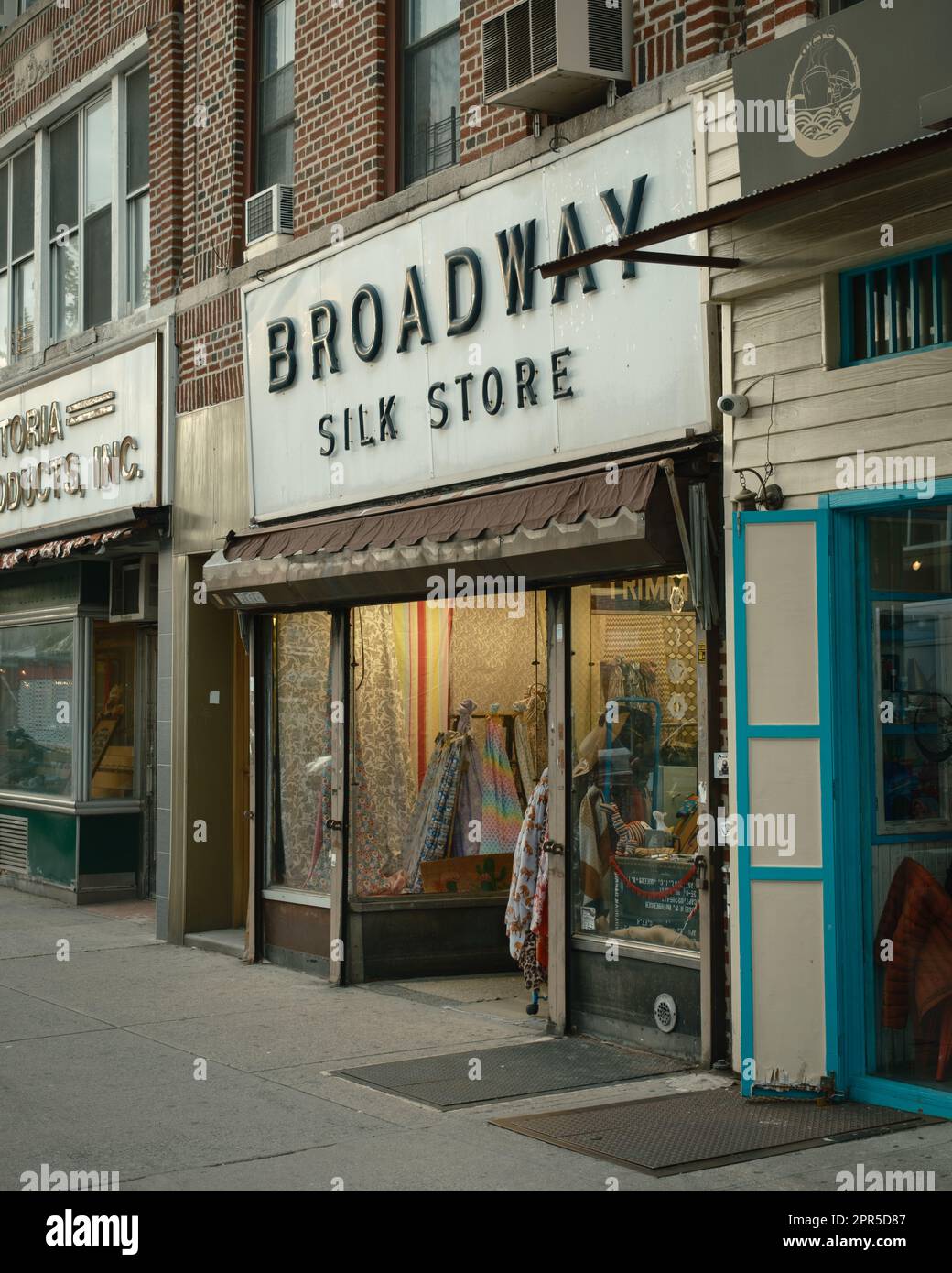 Broadway Silk Store in Astoria, Queens, New York Stock Photo Alamy