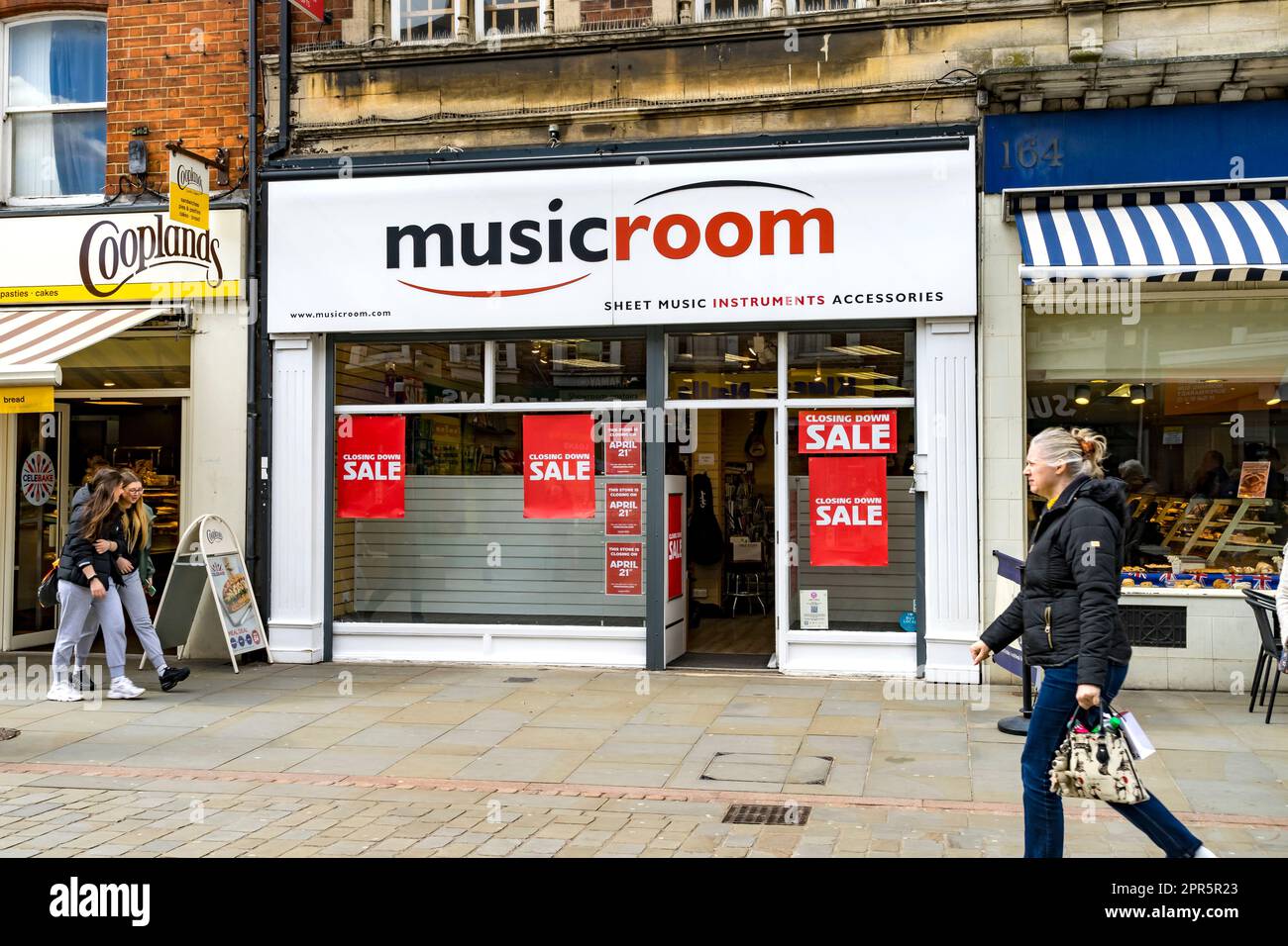 Musicroom retail outlet closing down, High street, Lincoln city, Lincolnshire, England, UK Stock Photo