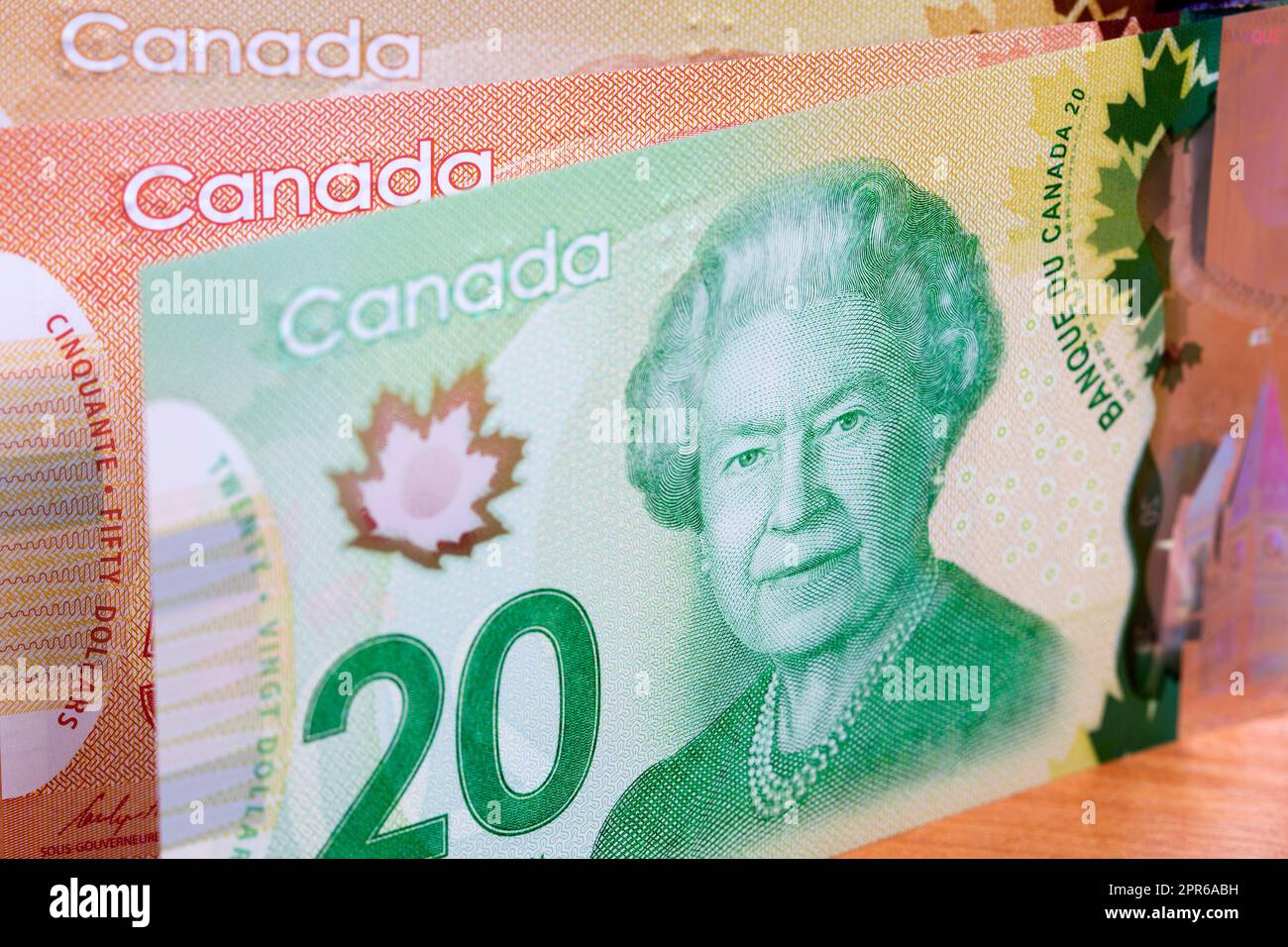 Bitcoin on Fifty and 100 Canadian Dollar Banknotes, Trading