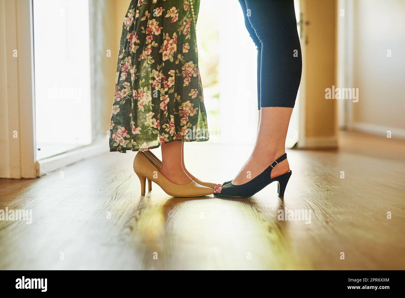 Mother And Daughter Feet Hi res Stock Photography And Images Alamy Mother And Daughter Feet Hi res Stock Photography And Images Alamy