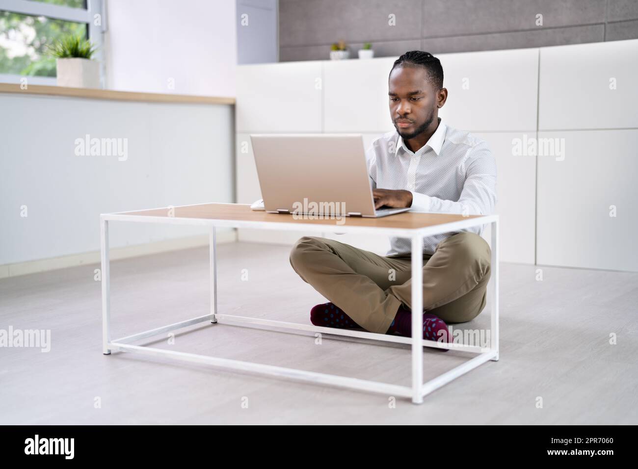 Ergonomic sale floor desk