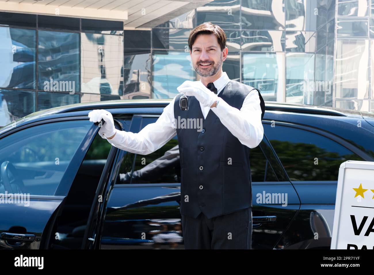 Valet Parking Hotel Service Stock Photo - Alamy