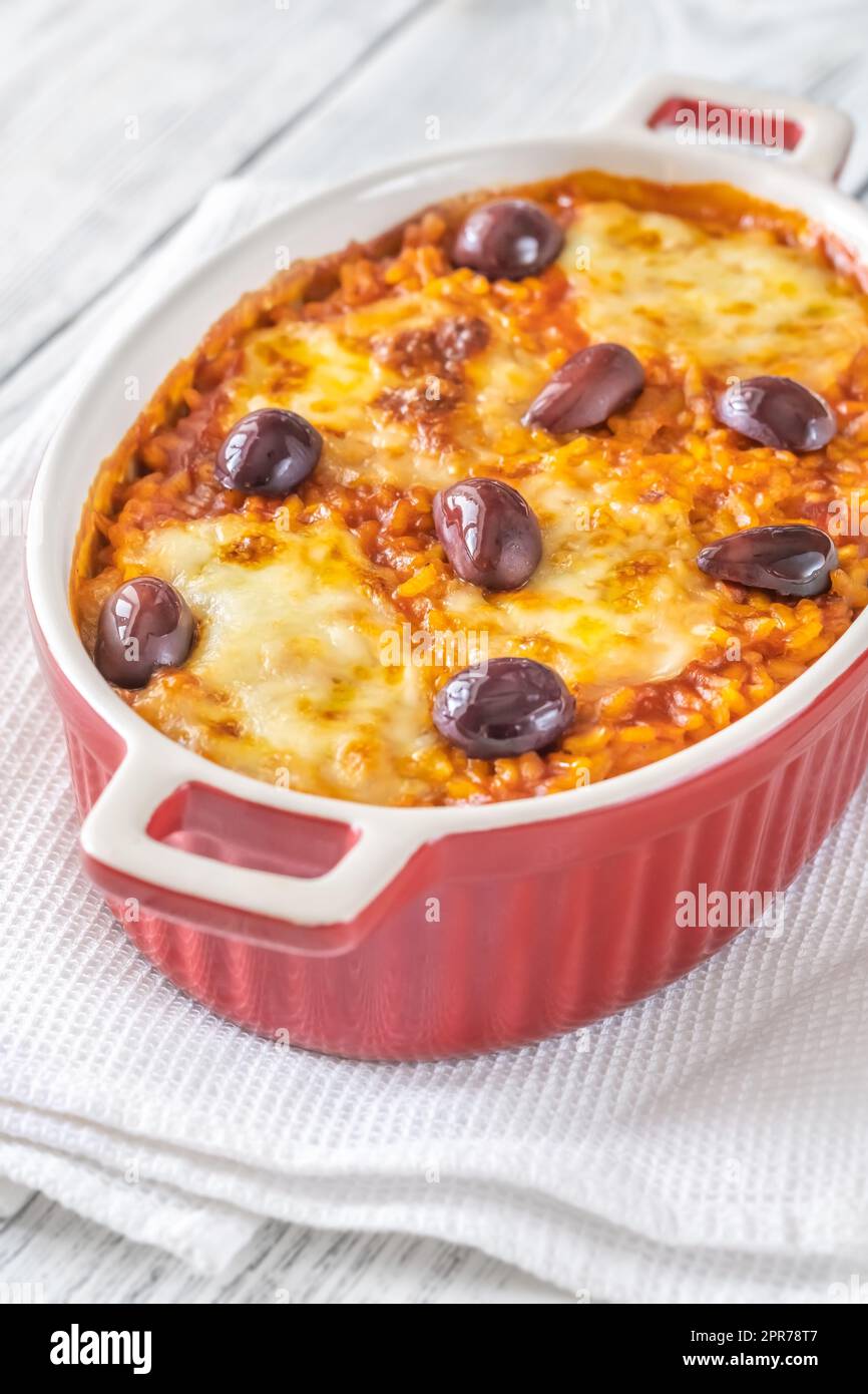 Tomato risotto with mozzarella Stock Photo - Alamy