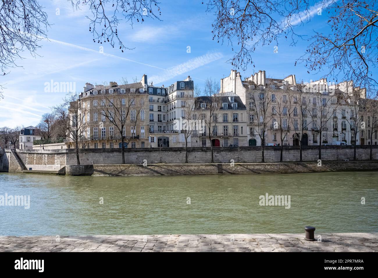 Paris, ile SaintLouis, beautiful houses quai d’Anjou Stock Photo Alamy