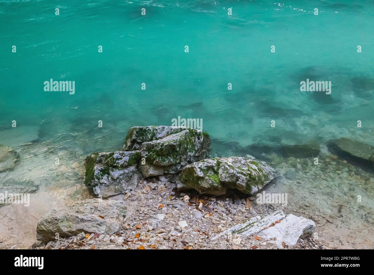 Turquoise sea water rock hi-res stock photography and images - Alamy