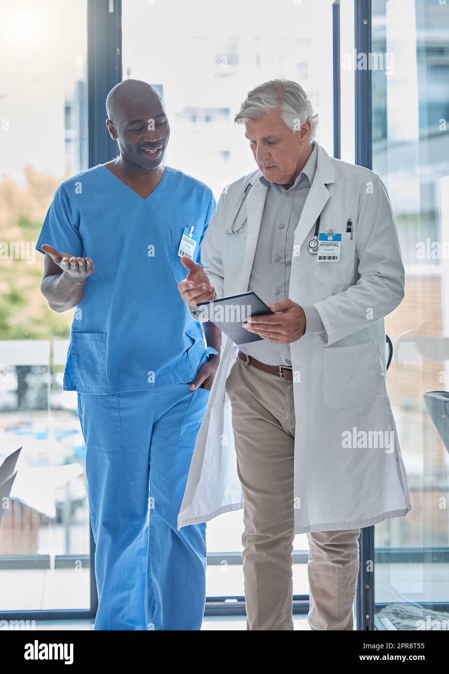 Leave hospital man hi-res stock photography and images - Alamy