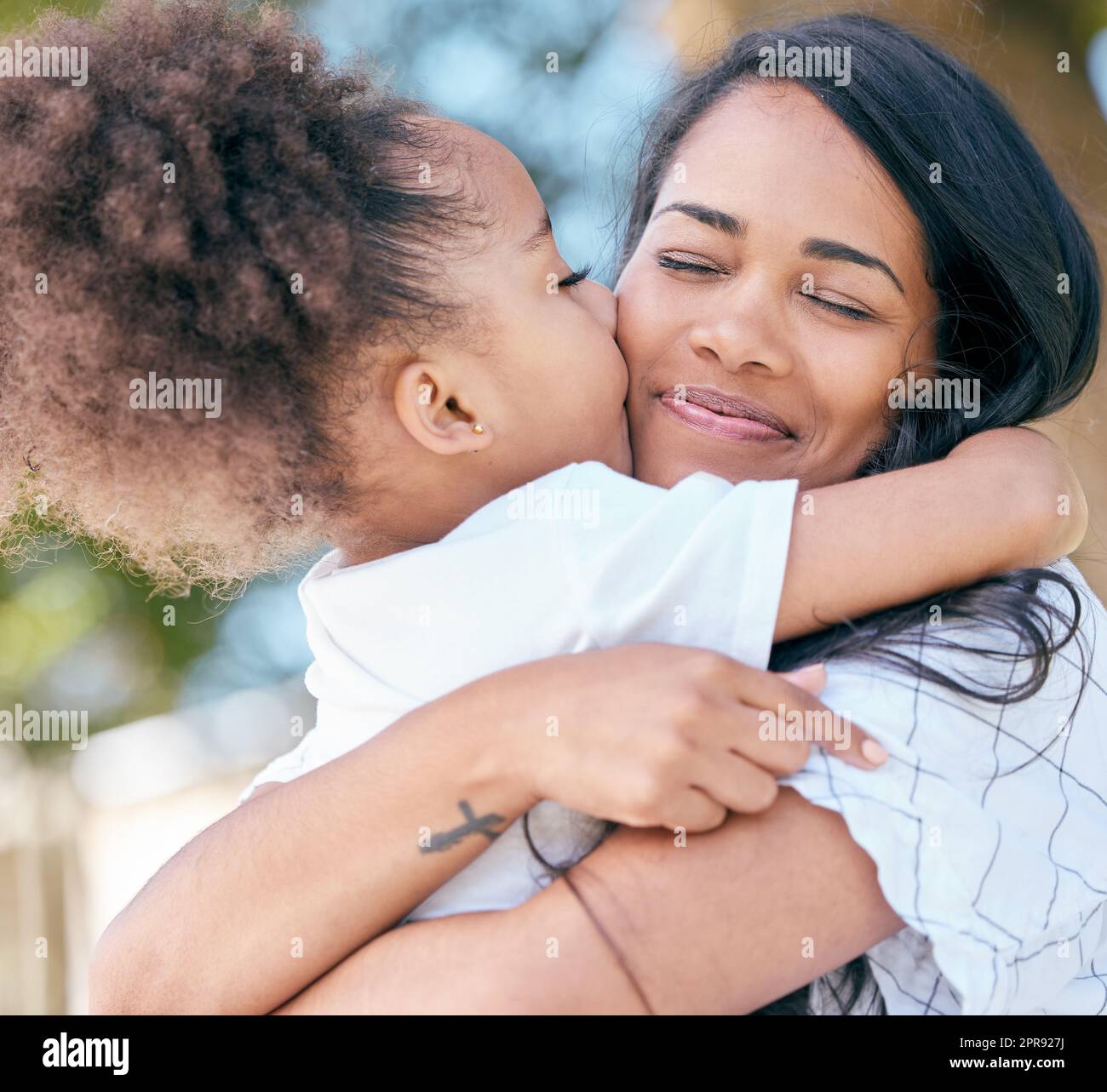 Giving hug hi-res stock photography and images - Alamy