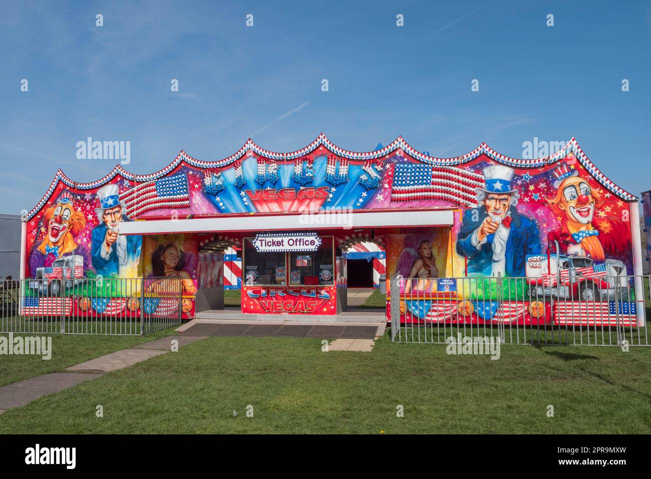 Entrance and ticket box of Circus Vegas in the Old Deer Park, Richmond