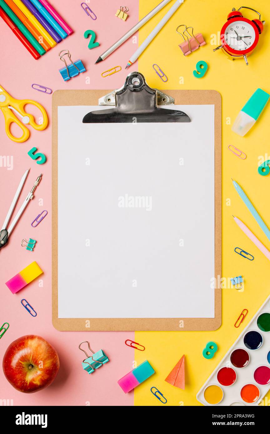 Back to school concept. Copy space. Pink bg Stock Photo - Alamy