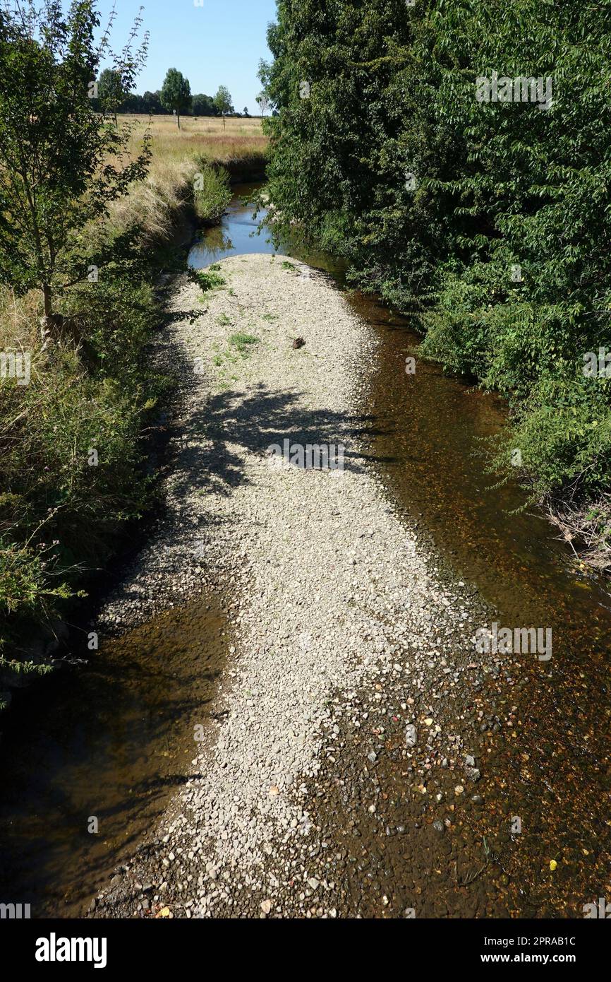 fast ausgetrocknetes Bachbett der Swist bei Heimerzheim Stock Photo