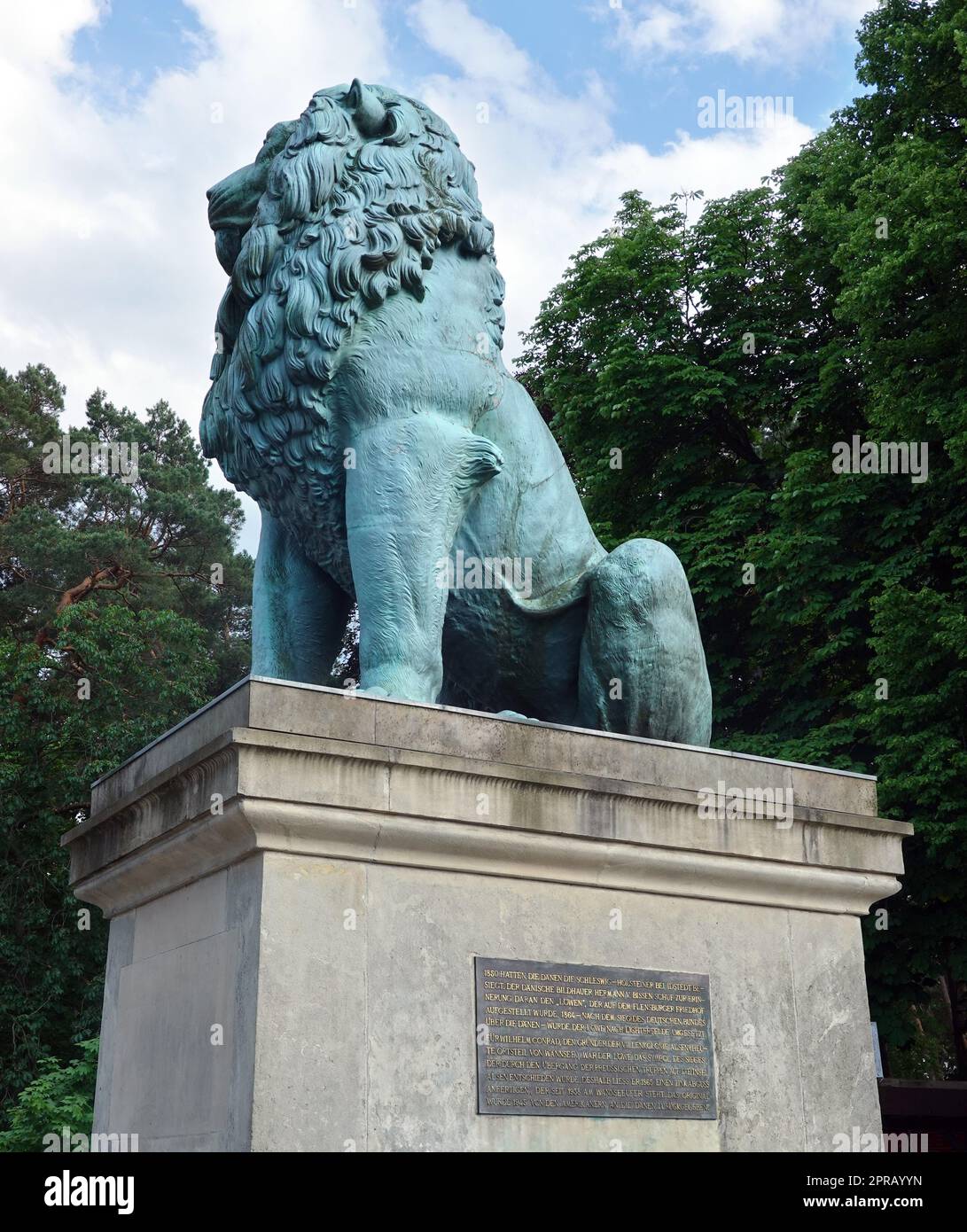 Flensburger Löwe, historisches Denkmal am Wannsee Stock Photo