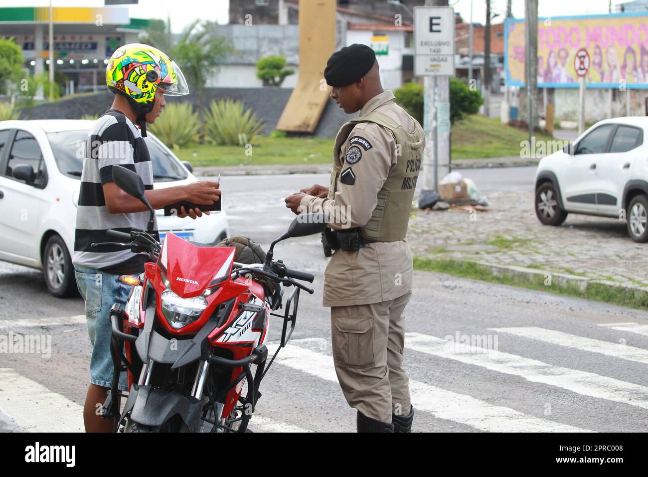 Motorcycle officers hi-res stock photography and images - Page 14 - Alamy