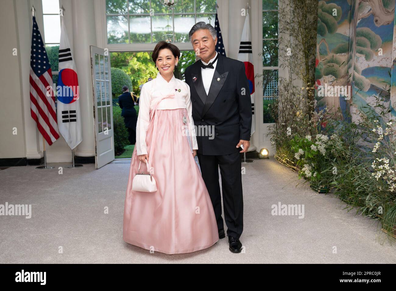 Over The Moon's Wedding Planner Guide, image size:1300x956