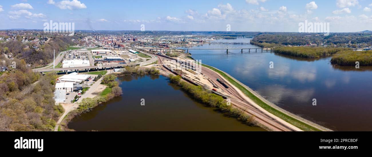 Freight train usa panorama hi-res stock photography and images - Alamy