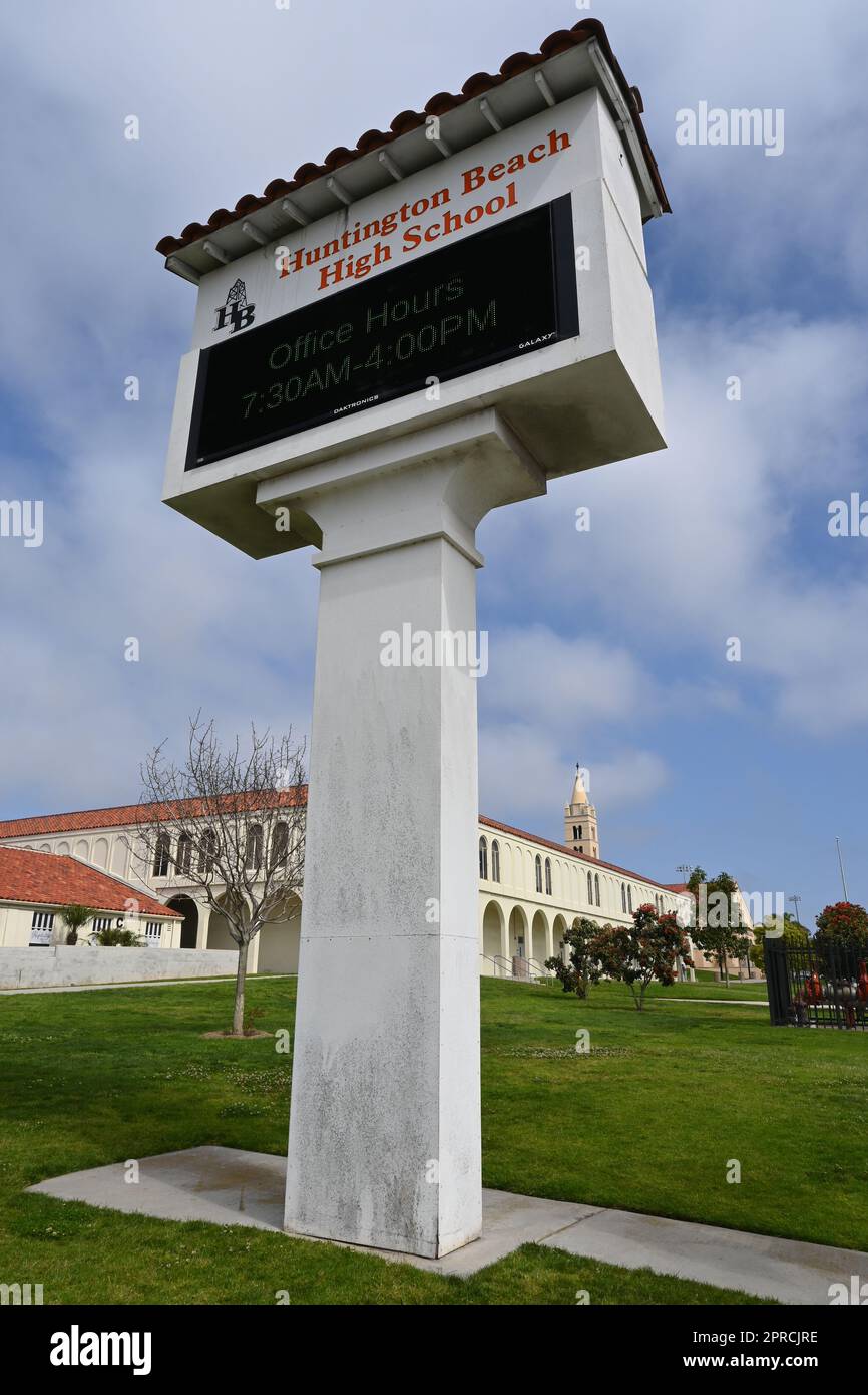 HUNTINGTON BEACH, CALIFORNIA 23 APR 2023 Electronic sign at